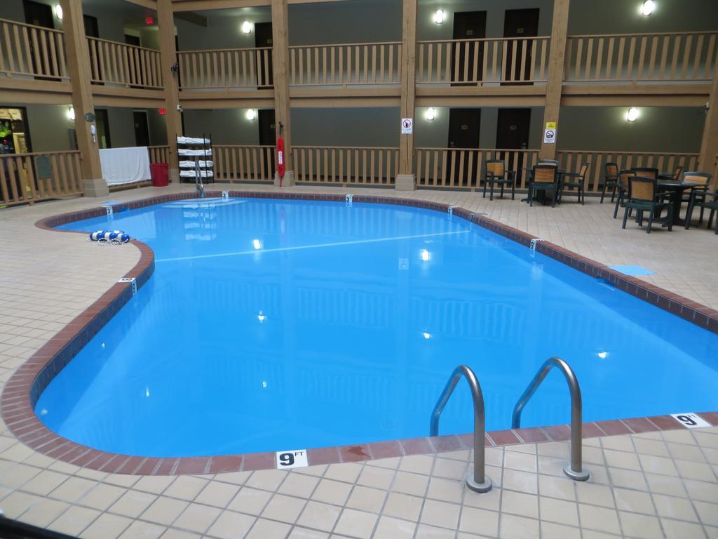 Super 8 By Wyndham Spearfish Hotel Exterior photo